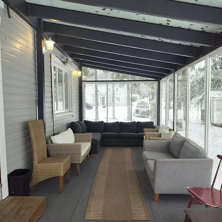 Omakotitalo Maaseudulla Laehellae Lahtea Villa