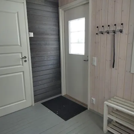 Villa Omakotitalo Maaseudulla Laehellae Lahtea *