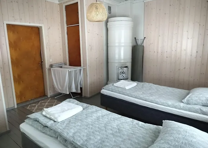 Omakotitalo Maaseudulla Laehellae Lahtea Вилла *